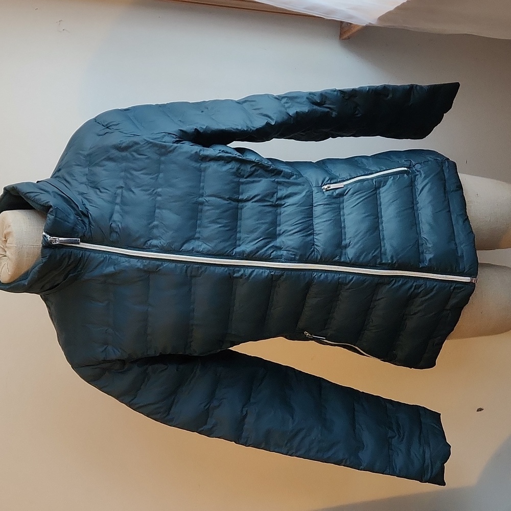 Time and Tru green packable puffer jacket - Picture 4 of 10
